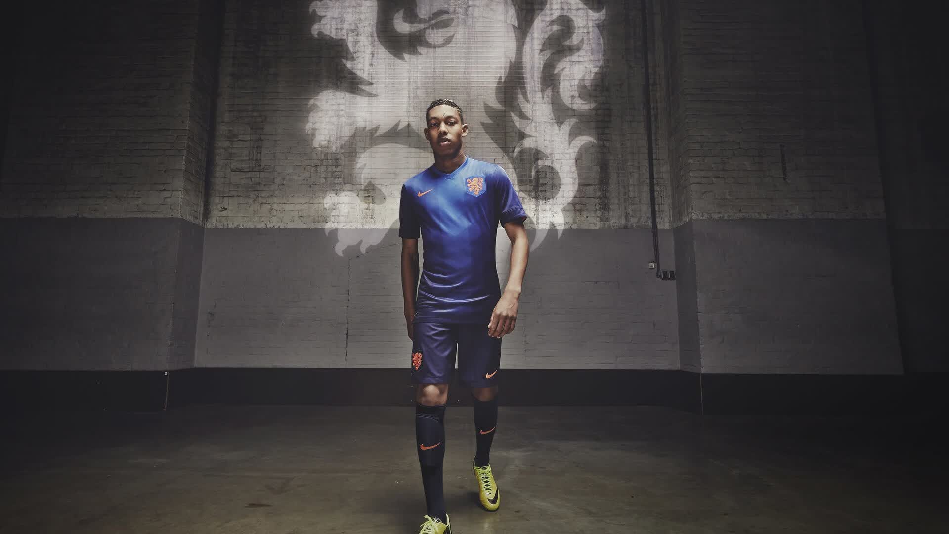 kaiyun app下载-武磊传射建功，马竞新星横空出世，场边球探频频记笔记，武磊传射闪耀，马竞新星惊艳，球探紧盯赛场